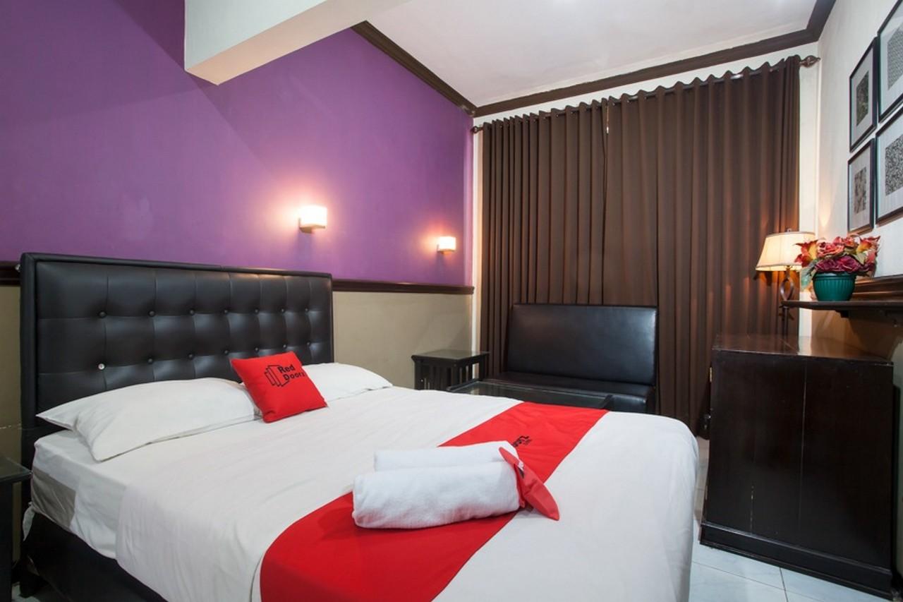 เรดดอร์ซ แอท อูริป ซูโมฮาร์โช Hotel สุราบายา ภายนอก รูปภาพ
