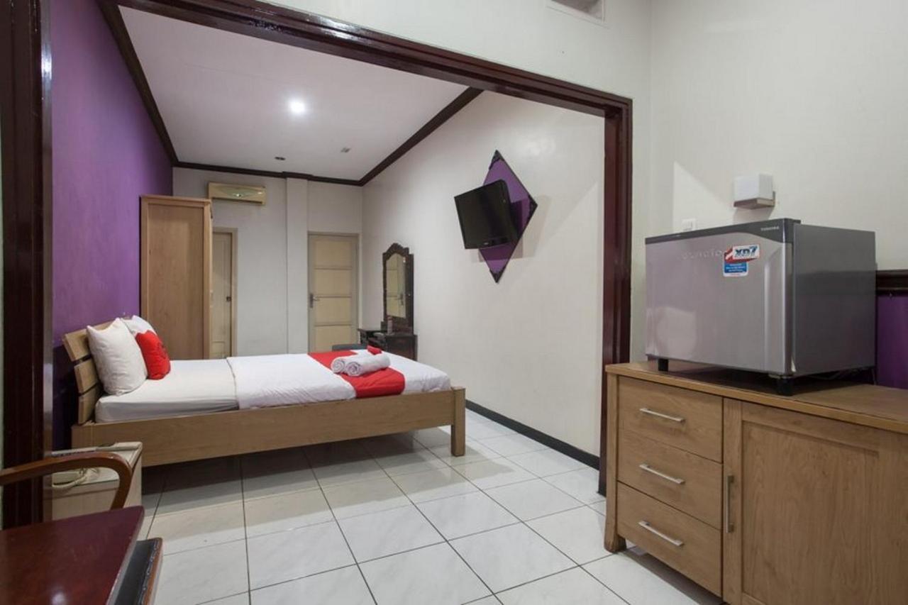เรดดอร์ซ แอท อูริป ซูโมฮาร์โช Hotel สุราบายา ภายนอก รูปภาพ